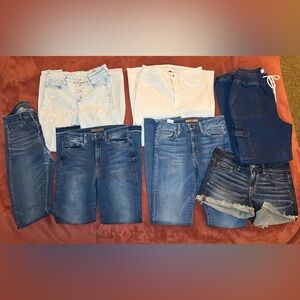 American Eagle Outfitters Women's Blue and White Jeans Collection